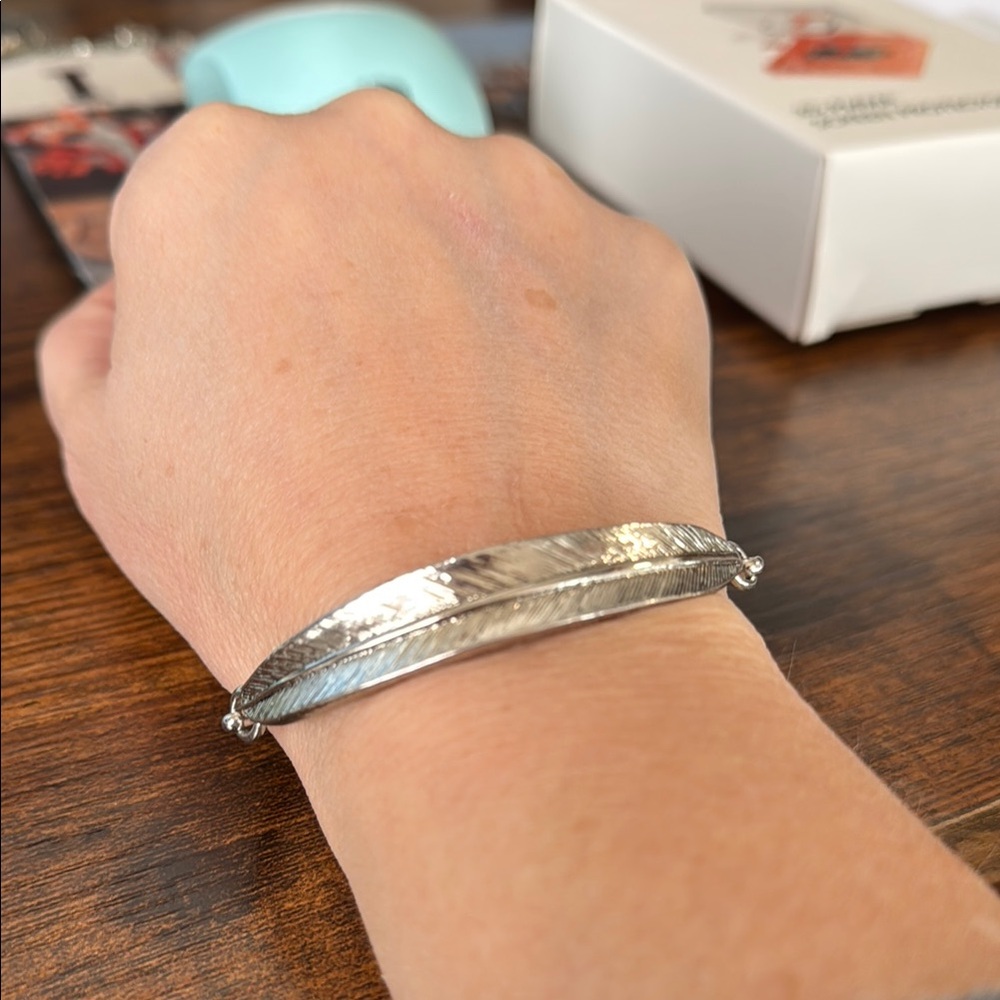 Lia Sophia Silver Textured feather Bracelet
